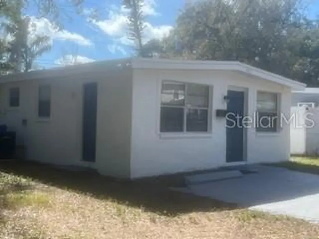 642 Newton Avenue S St Petersburg FL 33701
