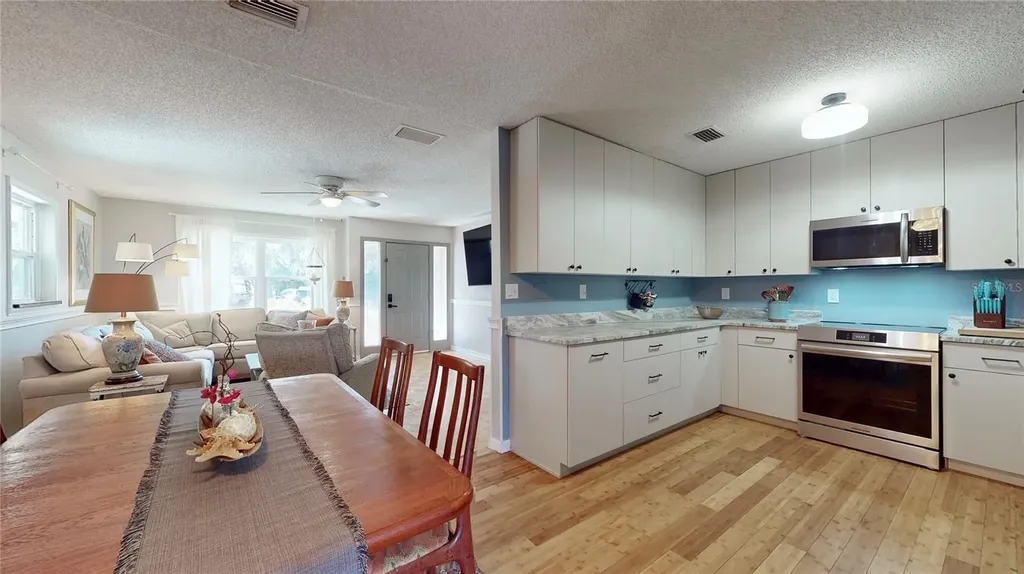 10845 Margaret Drive Tavares FL 32778