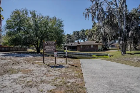 10845 Margaret Drive Tavares FL 32778