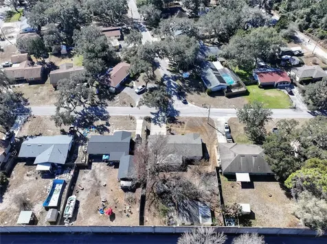 10845 Margaret Drive Tavares FL 32778