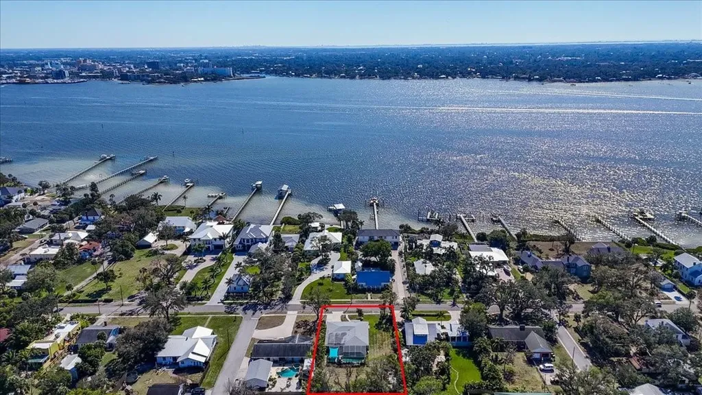 1606 4th Street W Palmetto FL 34221