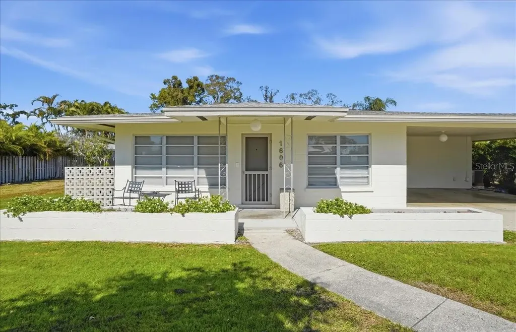 1606 4th Street W Palmetto FL 34221