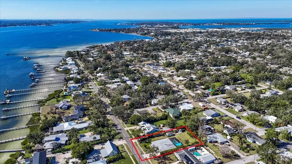 1606 4th Street W Palmetto FL 34221
