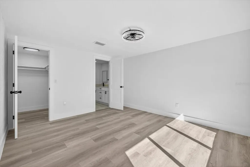 3212 Honeymoon Lane Holiday FL 34691