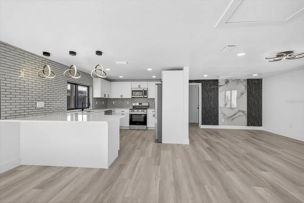 3212 Honeymoon Lane Holiday FL 34691