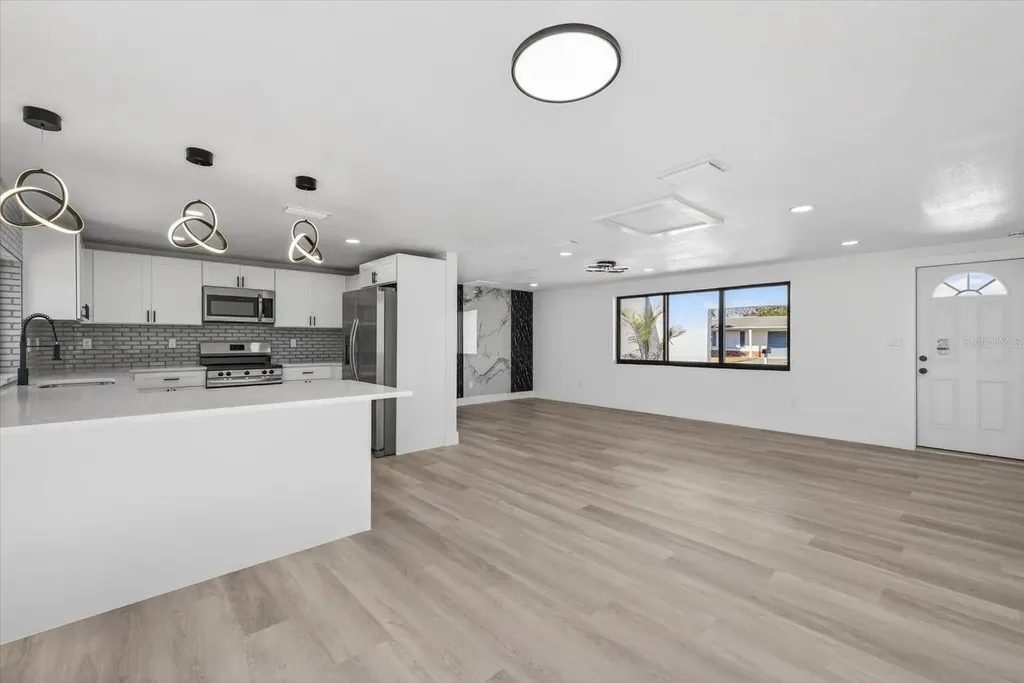 3212 Honeymoon Lane Holiday FL 34691
