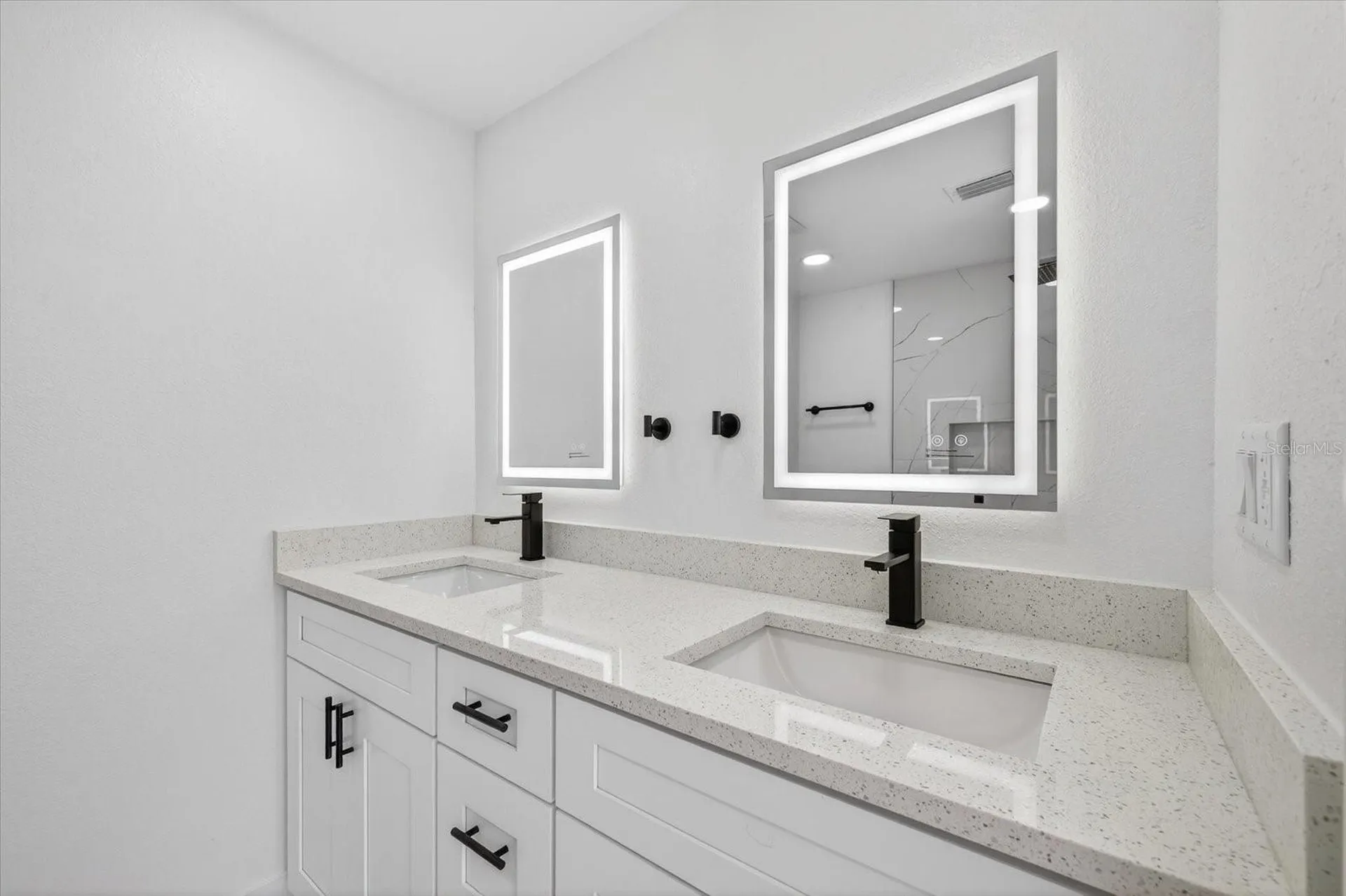 3212 Honeymoon Lane Holiday FL 34691