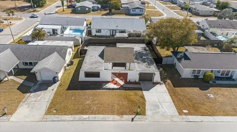 3212 Honeymoon Lane Holiday FL 34691