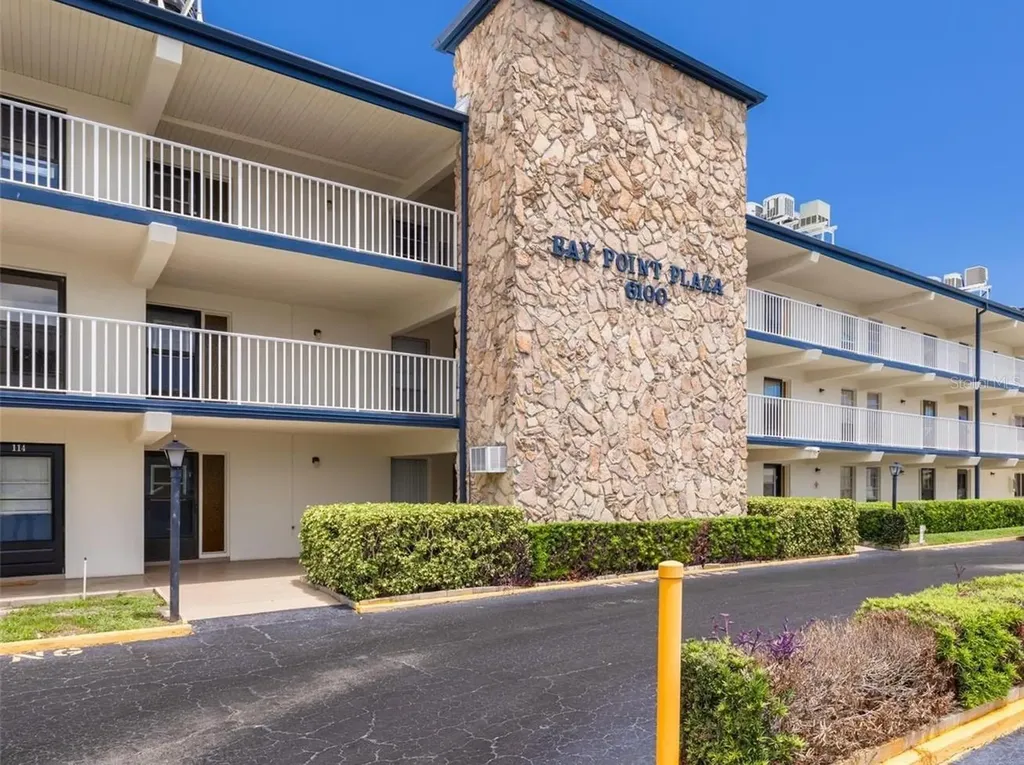 6100 12th Street S St Petersburg FL 33705
