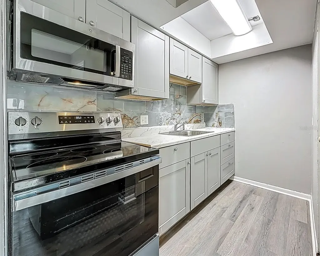6100 12th Street S St Petersburg FL 33705