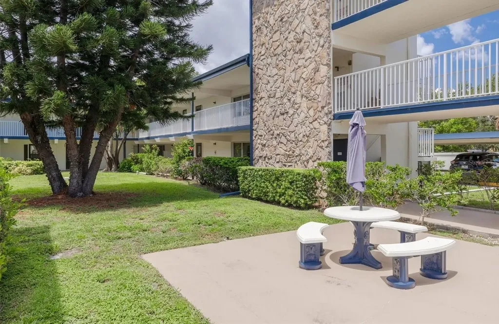 6100 12th Street S St Petersburg FL 33705