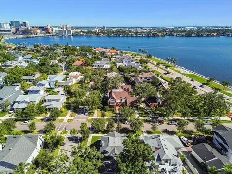 901 S Delaware Avenue Tampa FL 33606