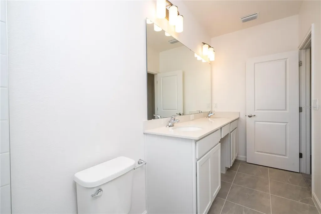 10580 Ebb Tide Lane Orlando FL 32821