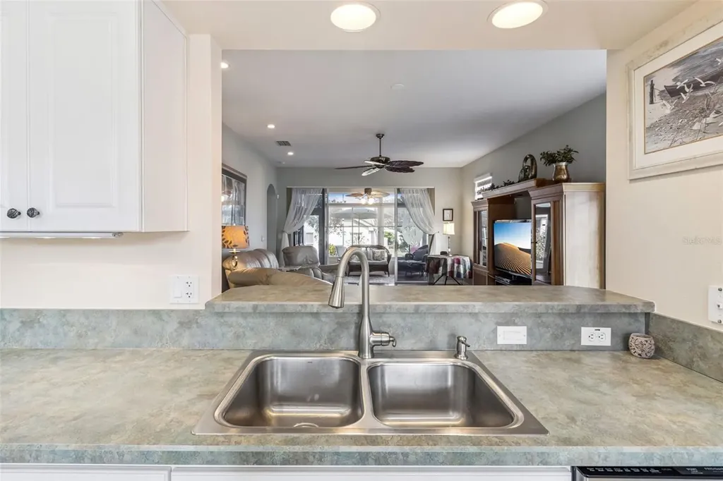 6002 Armada Street Tavares FL 32778