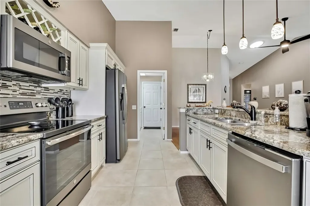 1424 Pinewood Hills Court Spring Hill FL 34606