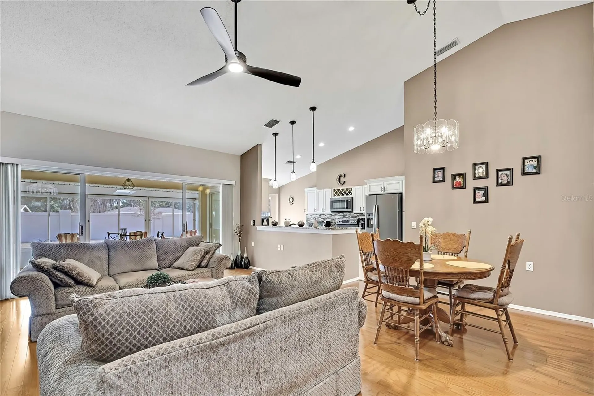 1424 Pinewood Hills Court Spring Hill FL 34606