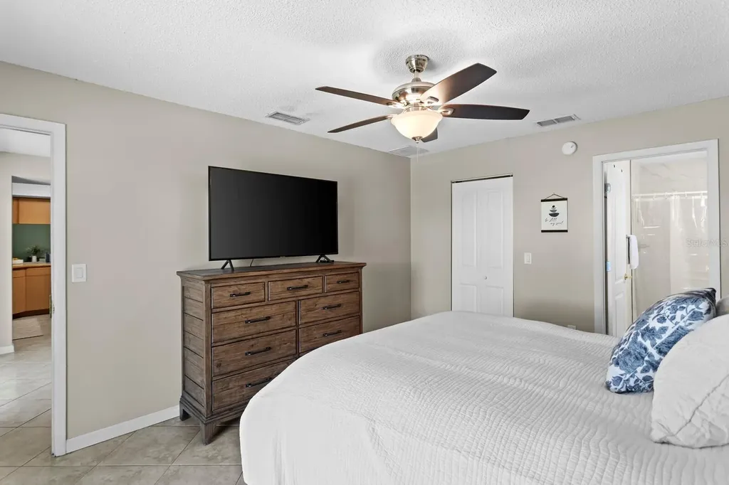 6809 Circlecreek Drive Pinellas Park FL 33781