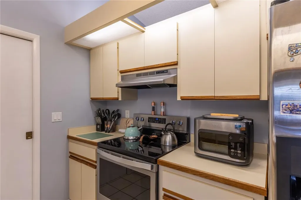 8457 Cypress Lake Circle Sarasota FL 34243