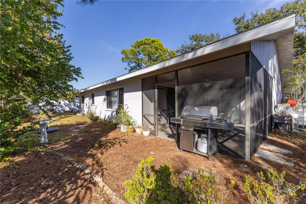 8457 Cypress Lake Circle Sarasota FL 34243