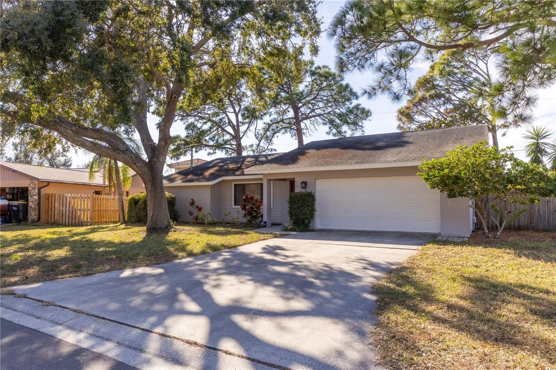 8457 Cypress Lake Circle Sarasota FL 34243