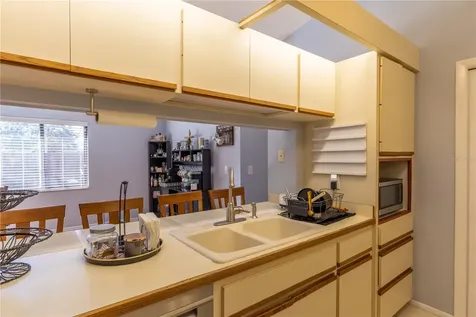 8457 Cypress Lake Circle Sarasota FL 34243