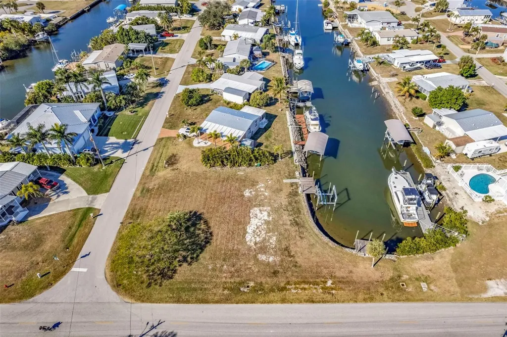 700 Hollyhill Court Punta Gorda FL 33950