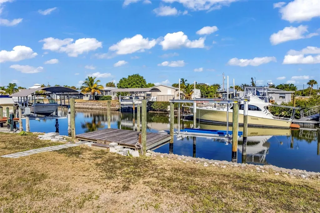 700 Hollyhill Court Punta Gorda FL 33950