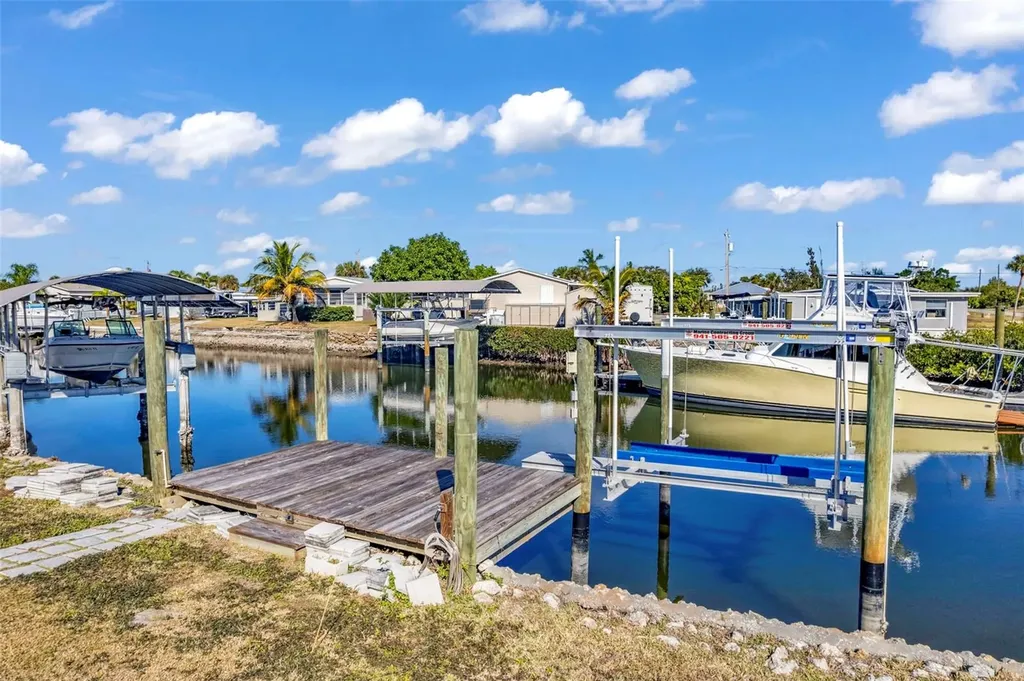 700 Hollyhill Court Punta Gorda FL 33950