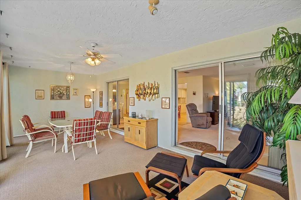 6948 W Country Club Drive N Sarasota FL 34243