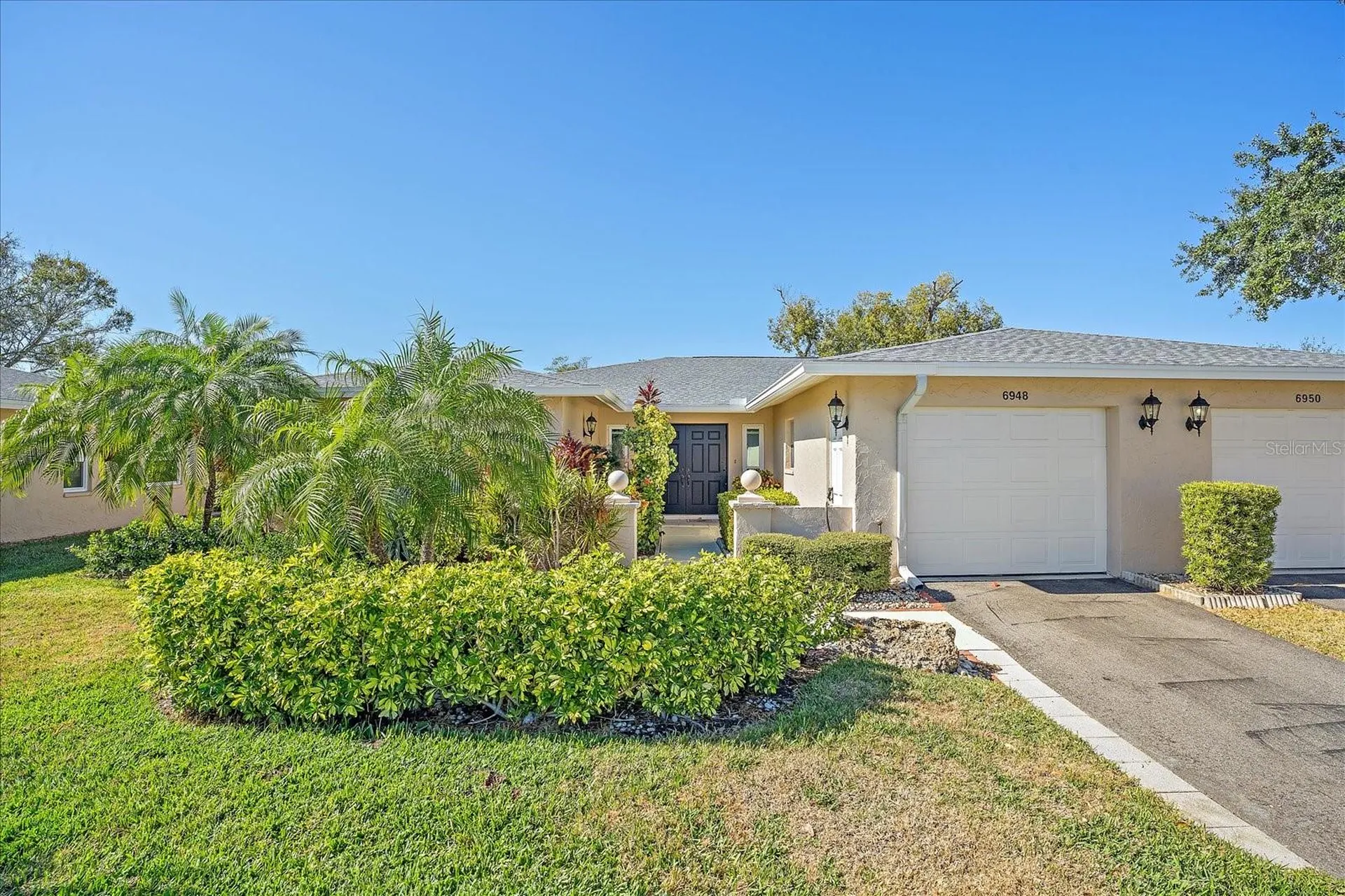 6948 W Country Club Drive N Sarasota FL 34243