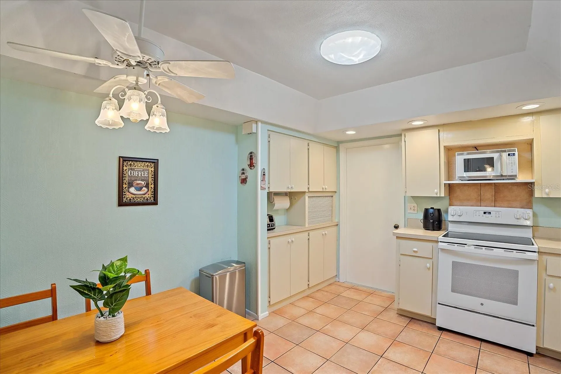 6948 W Country Club Drive N Sarasota FL 34243