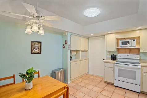 6948 W Country Club Drive N Sarasota FL 34243