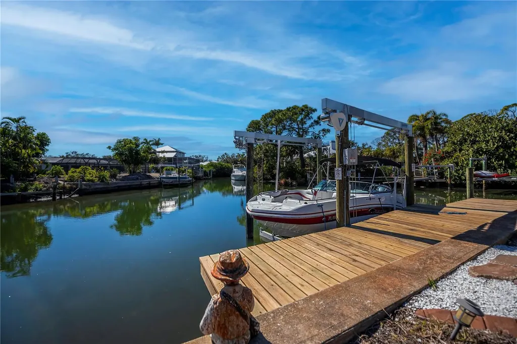 1221 Bayshore Drive Englewood FL 34223