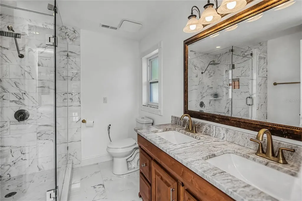 1221 Bayshore Drive Englewood FL 34223