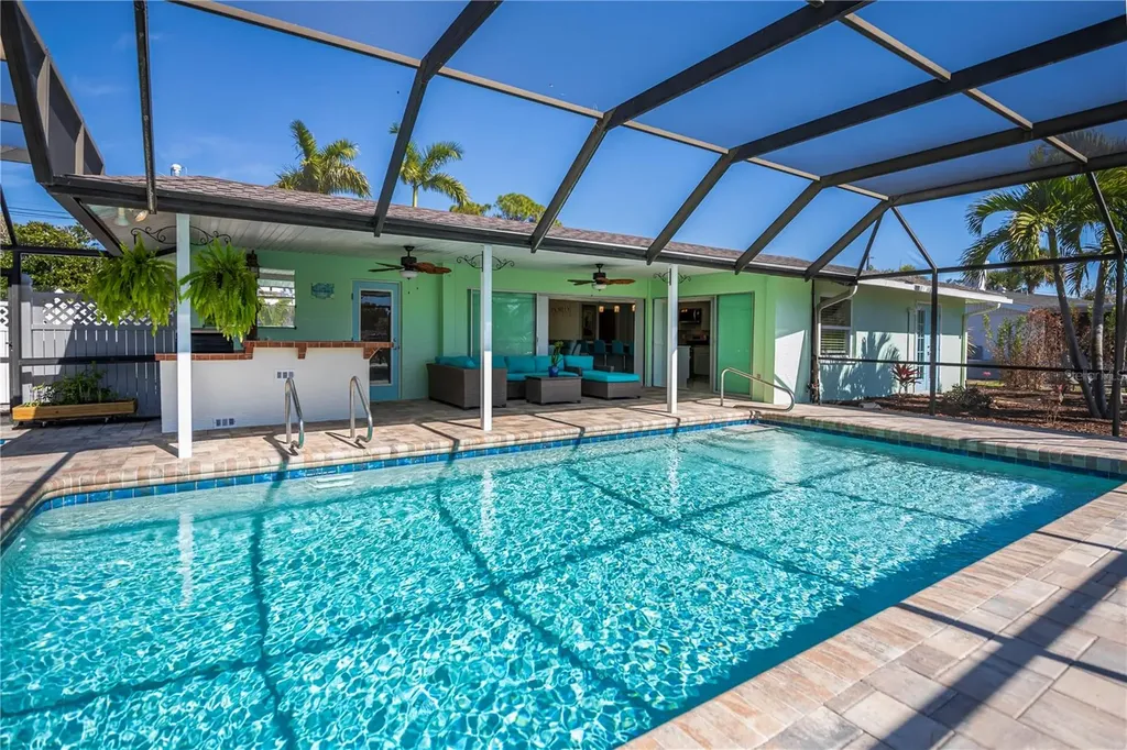 1221 Bayshore Drive Englewood FL 34223