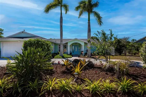 1221 Bayshore Drive Englewood FL 34223
