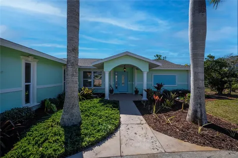 1221 Bayshore Drive Englewood FL 34223
