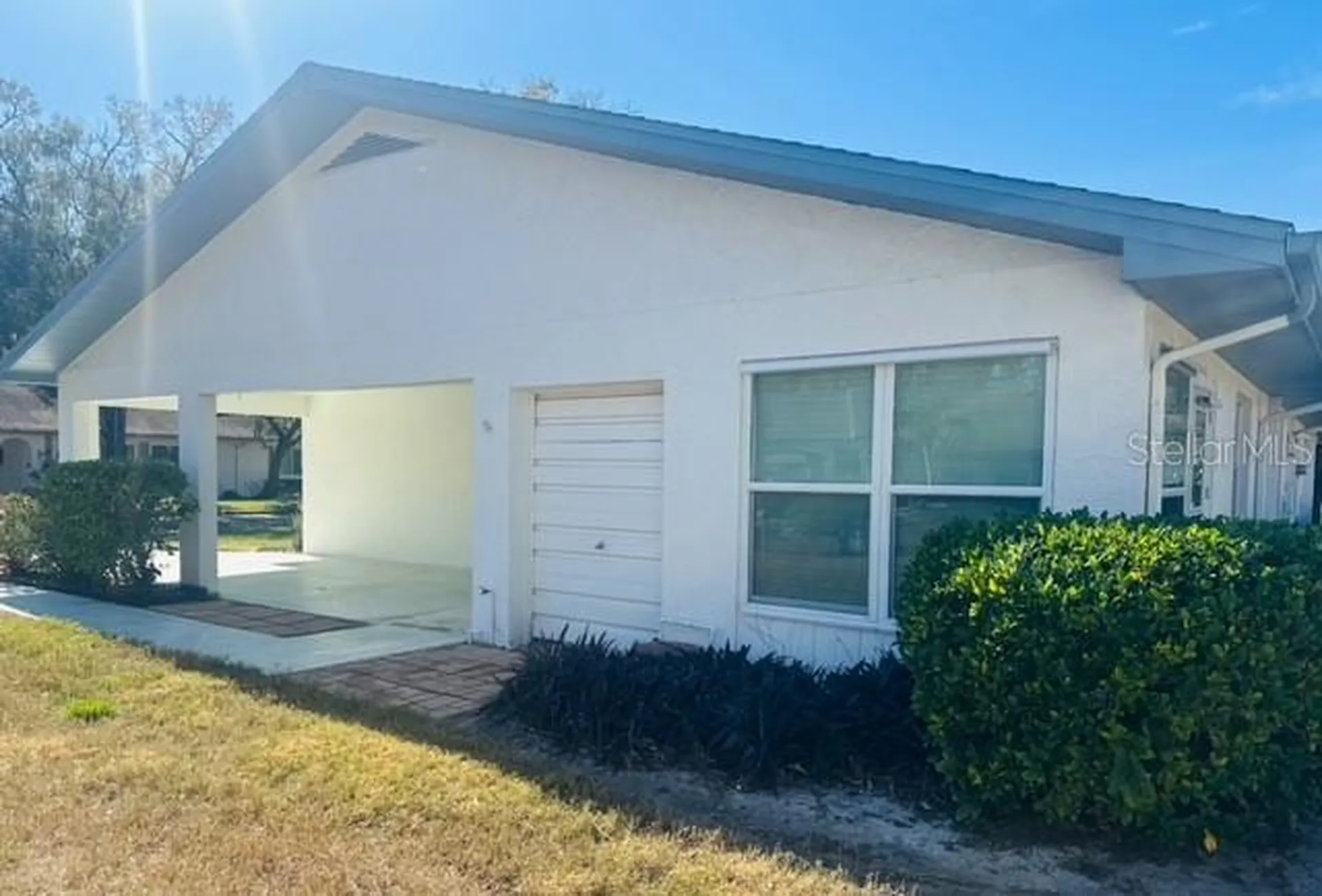 2033 Hawkhurst Circle Sun City Center FL 33573