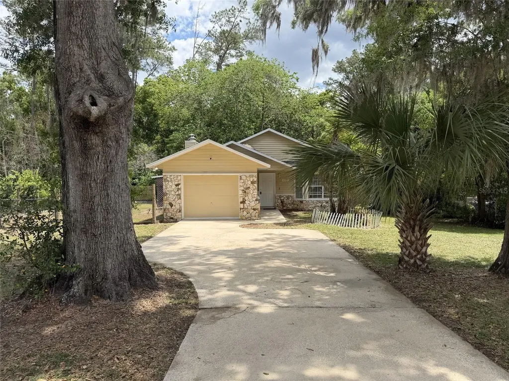 4325 NE 3rd Court Ocala FL 34479