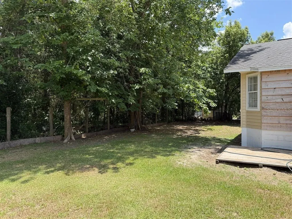 4325 NE 3rd Court Ocala FL 34479