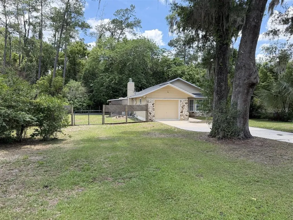 4325 NE 3rd Court Ocala FL 34479