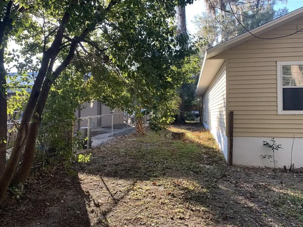 4325 NE 3rd Court Ocala FL 34479