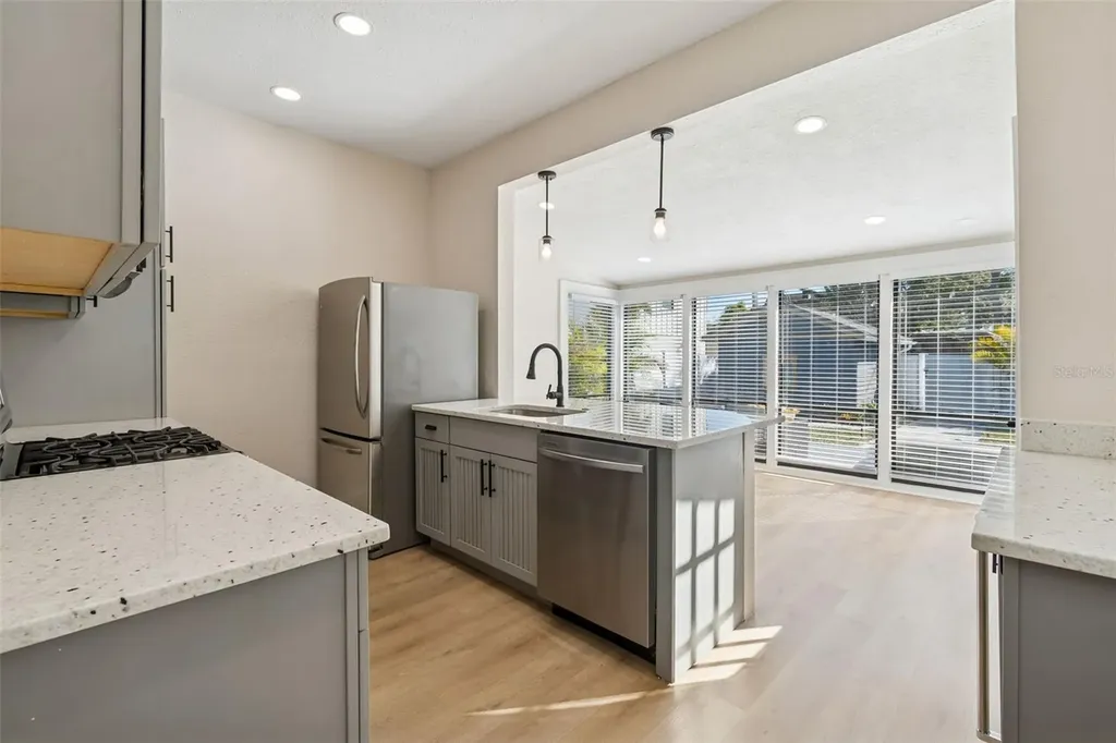 322 11th Avenue N St Petersburg FL 33701