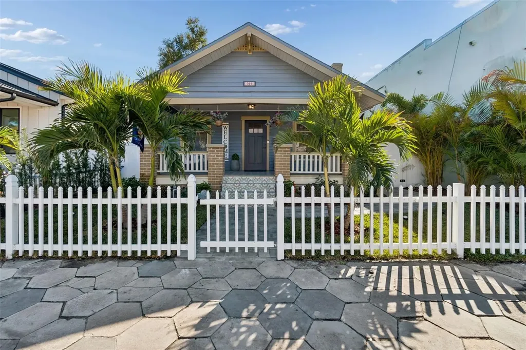 322 11th Avenue N St Petersburg FL 33701