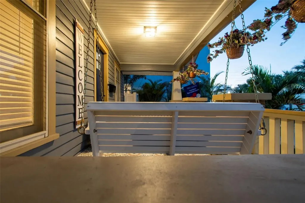 322 11th Avenue N St Petersburg FL 33701