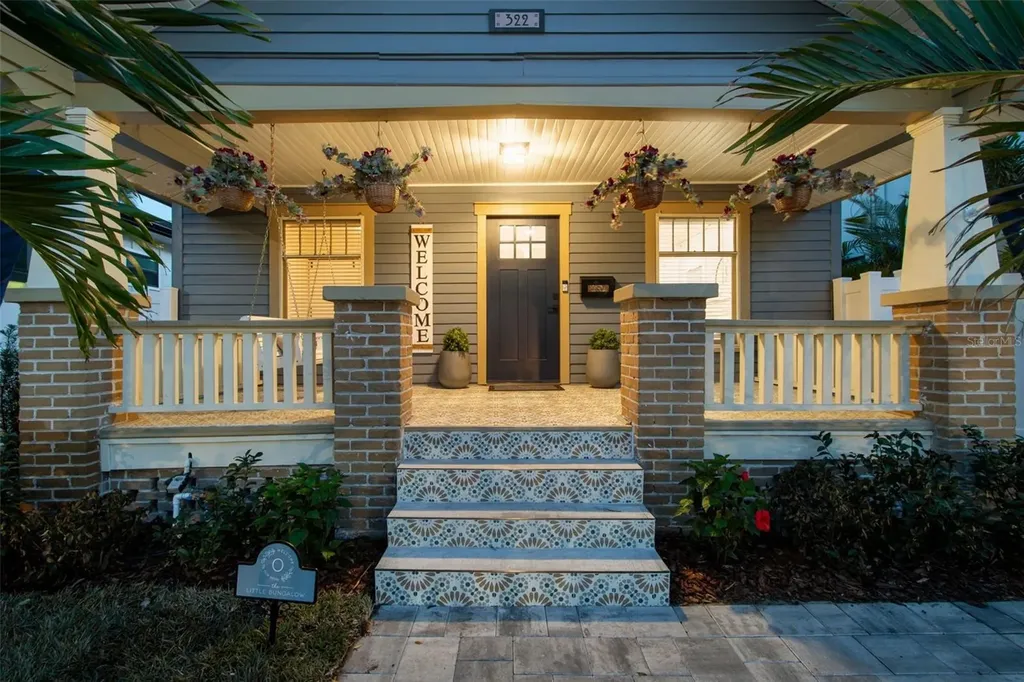 322 11th Avenue N St Petersburg FL 33701