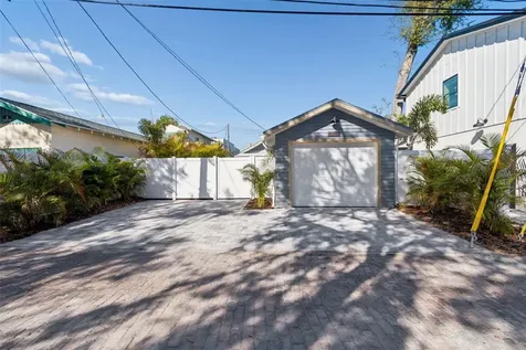 322 11th Avenue N St Petersburg FL 33701