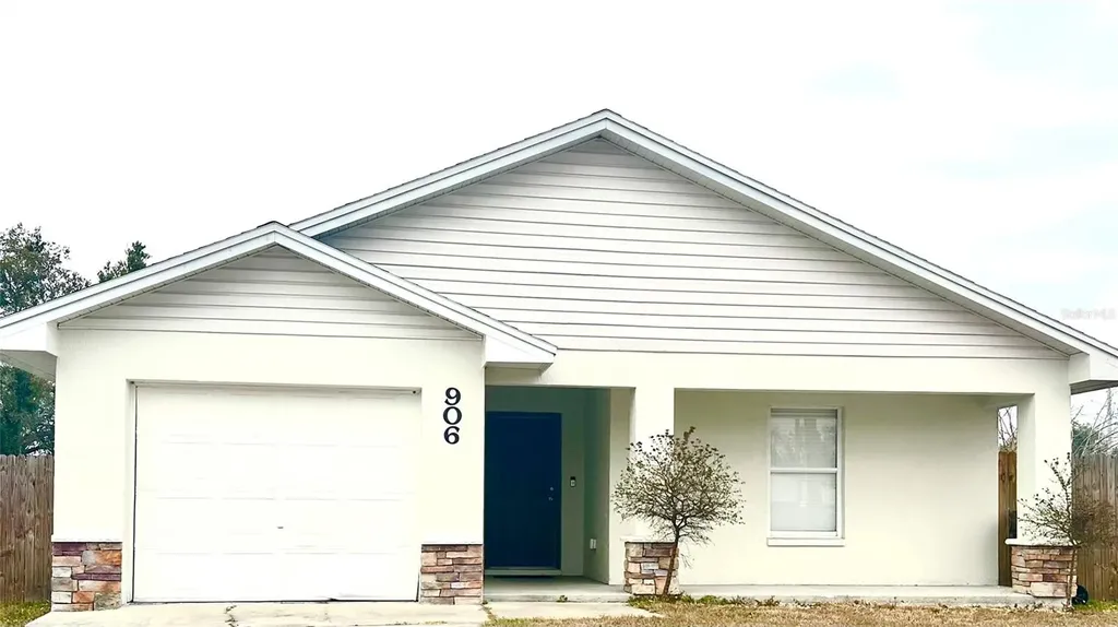 906 SE 5th Street Mulberry FL 33860