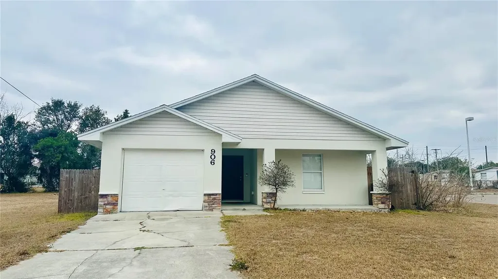 906 SE 5th Street Mulberry FL 33860