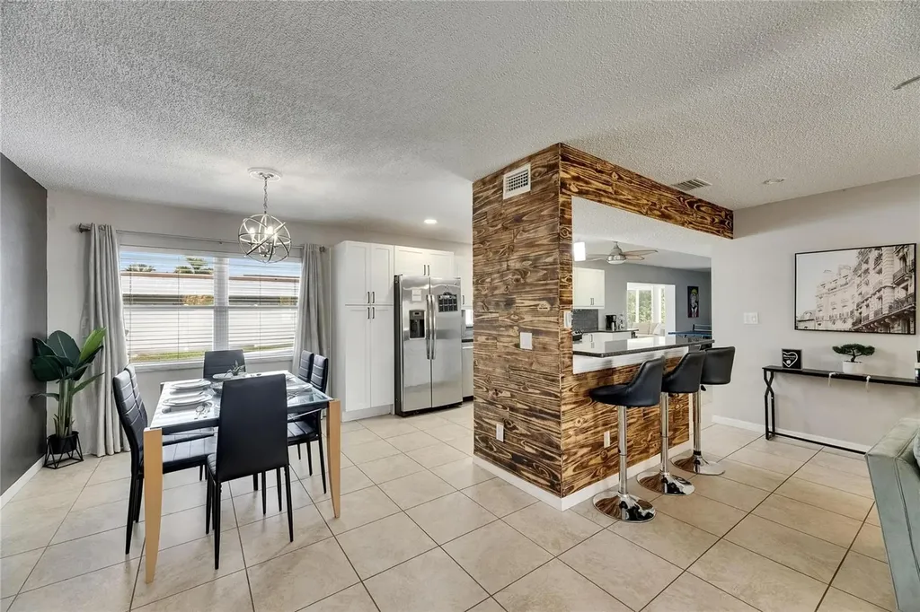 4710 Travertine Drive Tampa FL 33615